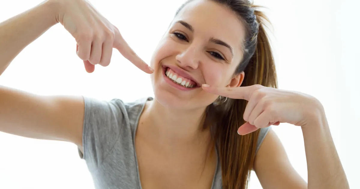 Clareamento Dental: 10 Dicas Que Você Precisa Saber