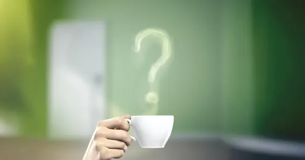 Chás e Cafés Escurecem os Dentes?