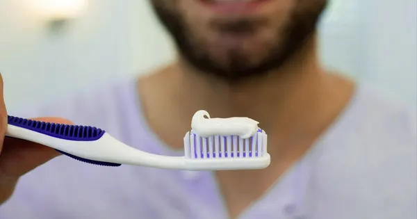 Como preparar os dentes antes de iniciar um clareamento caseiro
