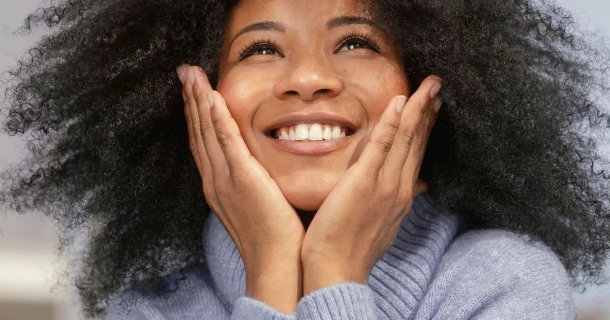 Dentes brancos sem exageros: o equilíbrio perfeito entre estética e naturalidade